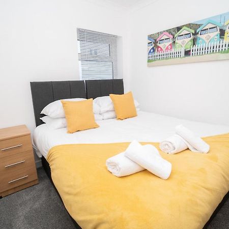 Business Friendly 3Br Home - King Size Beds & Centrally Located 스완지 외부 사진