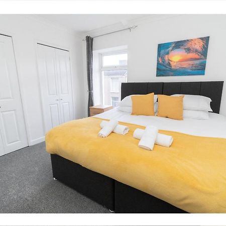 Business Friendly 3Br Home - King Size Beds & Centrally Located 스완지 외부 사진