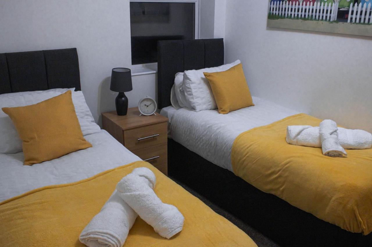 Business Friendly 3Br Home - King Size Beds & Centrally Located 스완지 외부 사진