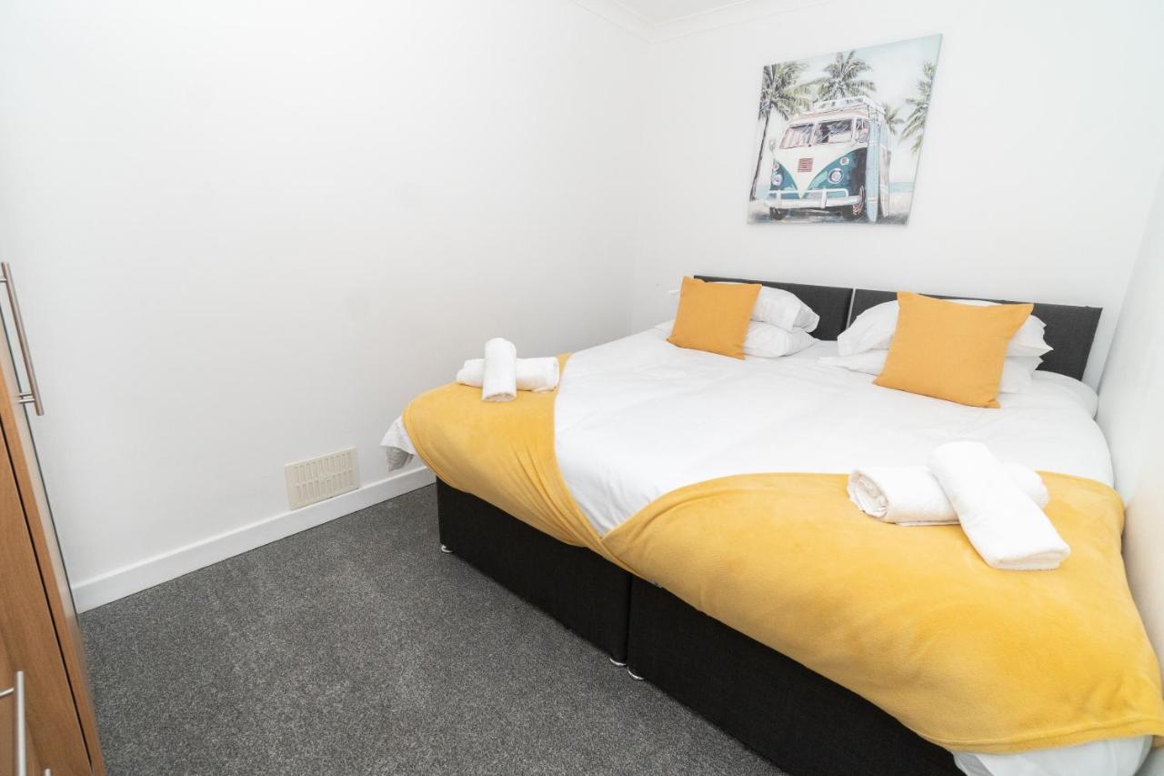 Business Friendly 3Br Home - King Size Beds & Centrally Located 스완지 외부 사진